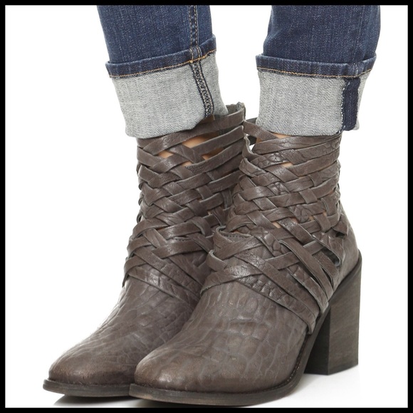 Free People Shoes - Free People slate gray Carrera ankle boots size 8